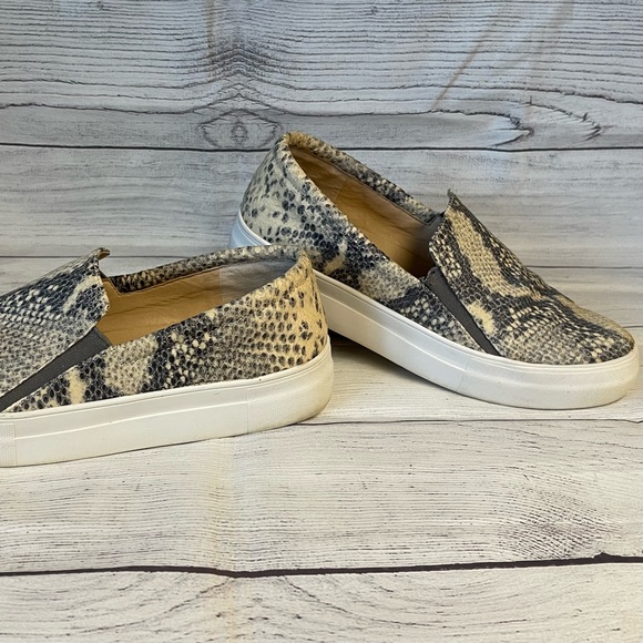 Vince Camuto Korli Snakeskin slip on - Picture 12 of 15